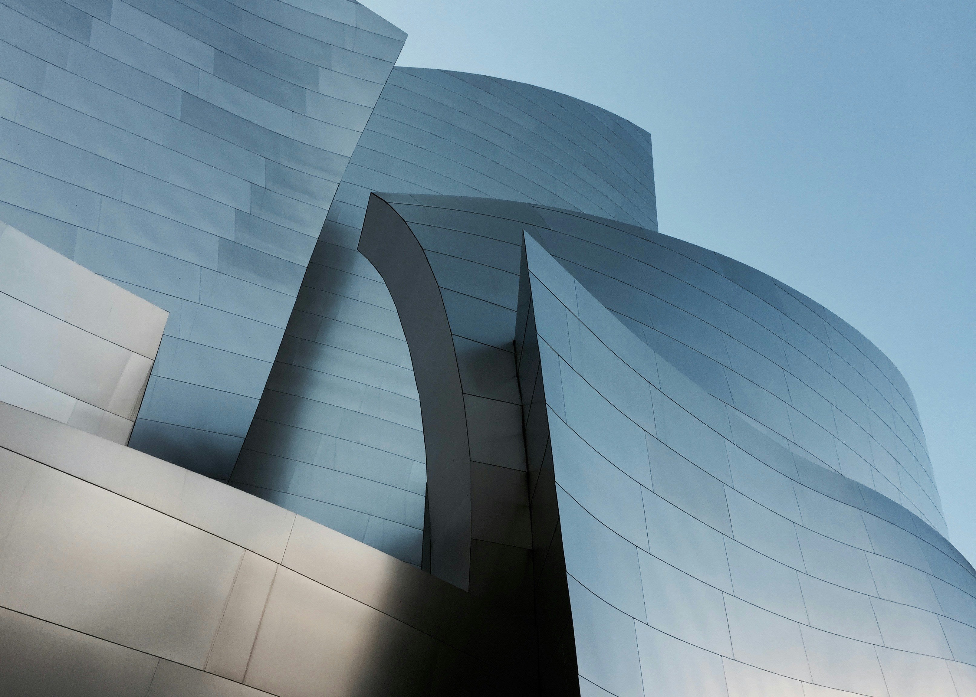 Welche PIM-Architektur passt zu Ihrem Unternehmen? Monolithisch, Best-of-Breed, Composable